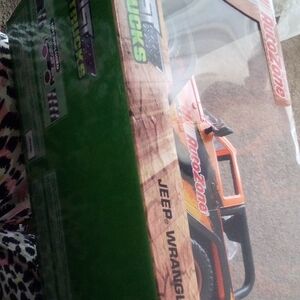 Jeep Wrangler R/C Toy Truck